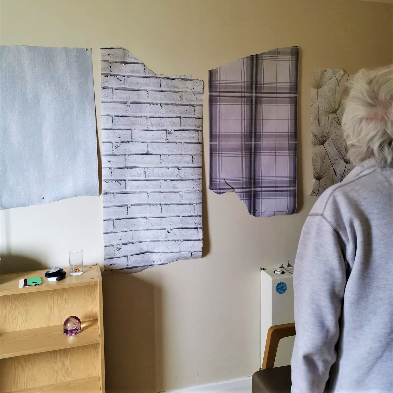Clement Park - resident choosing wallpaper