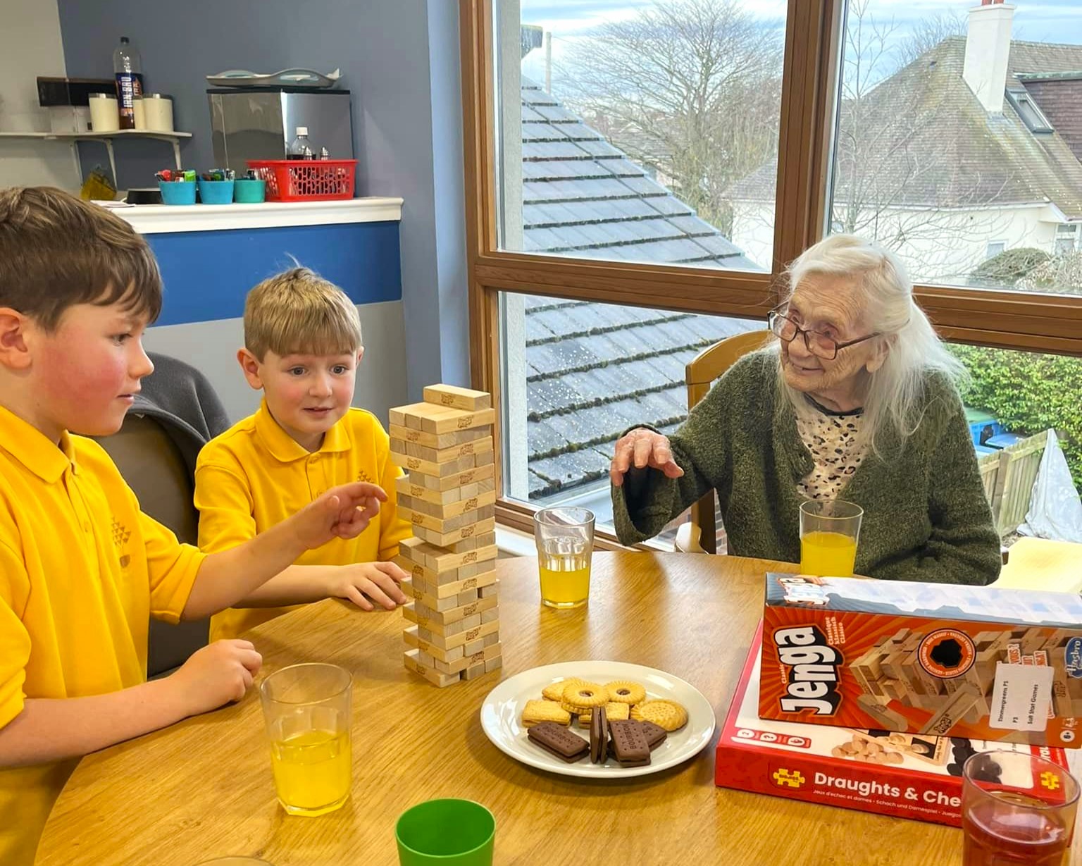 Residents at Balhousie Monkbarns have built friendships with pupils from a local primary school.