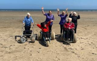 Staff at Balhousie Rumbling Bridge took residents for a trip to the beach.